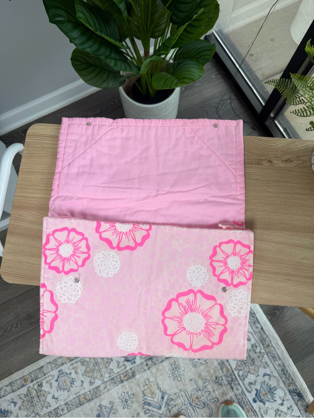 Lilly Pulitzer Custom Vintage Pink Floral Travel Pouch - Picture 4 of 8